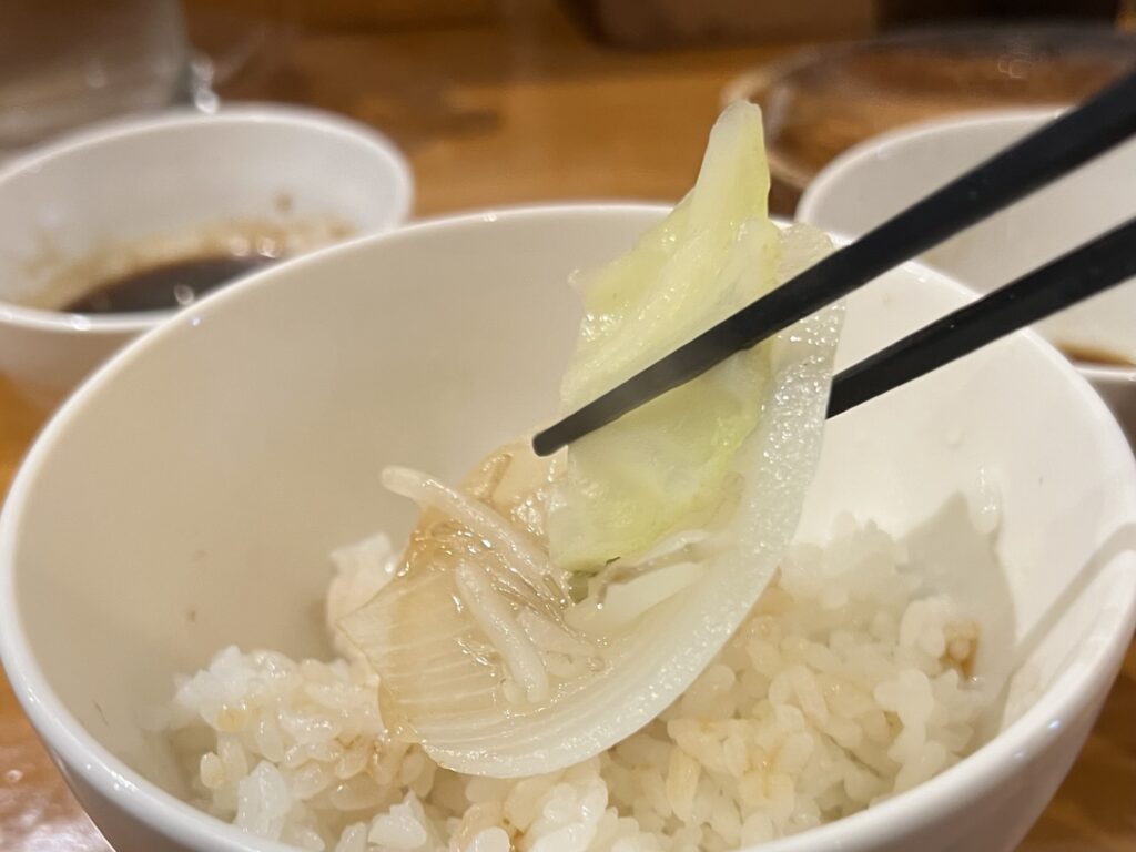 隣のロッヂ野菜をご飯にバウンド