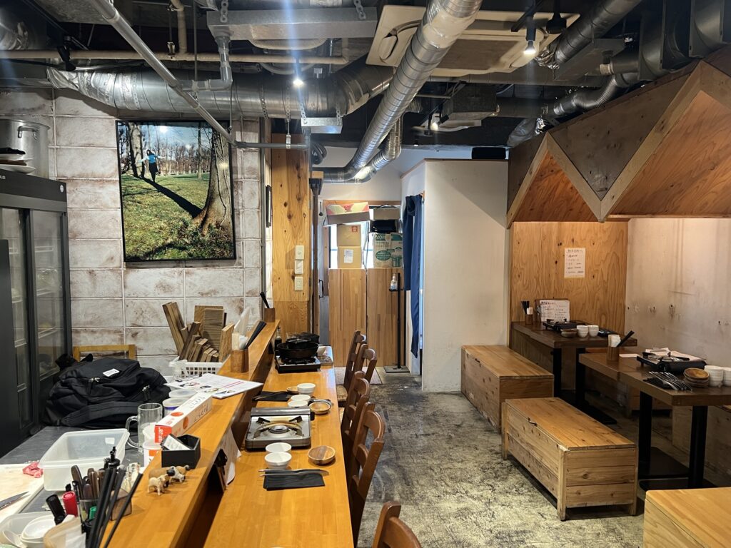 隣のロッヂ店内風景4