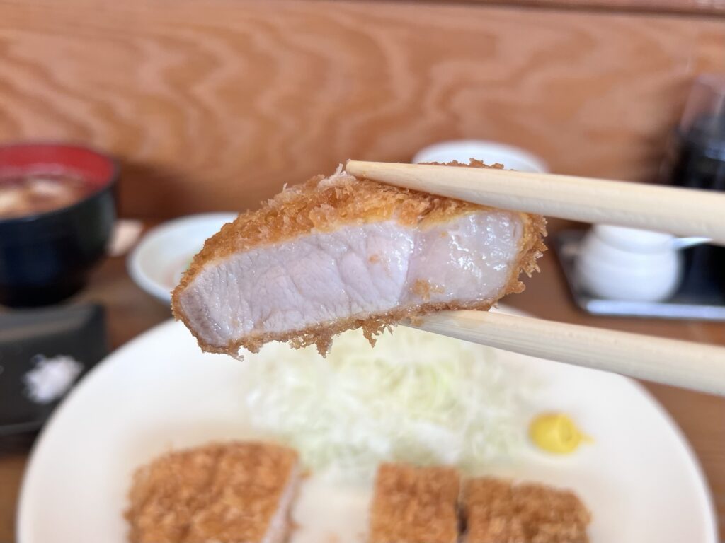 とんかつひなたとんかつリフトアップ