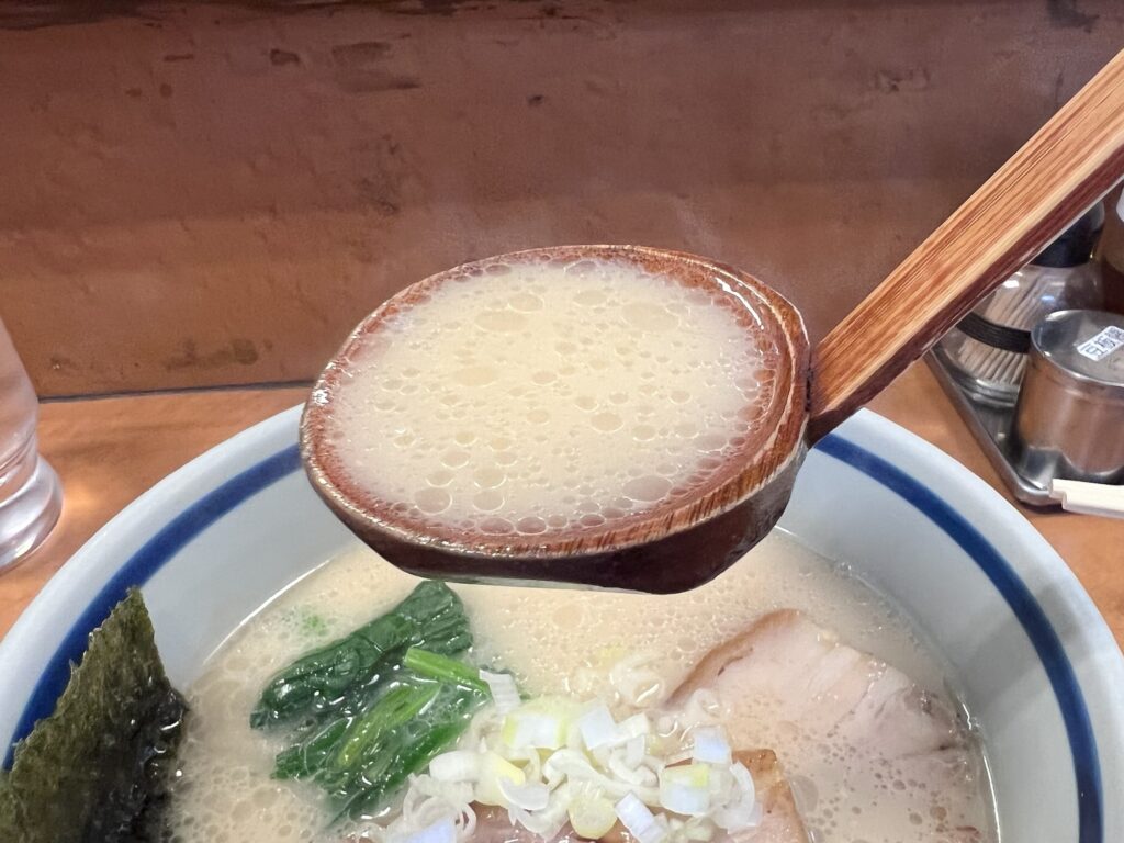 麺友一誠スープリフトアップ